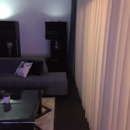 Agora * Side