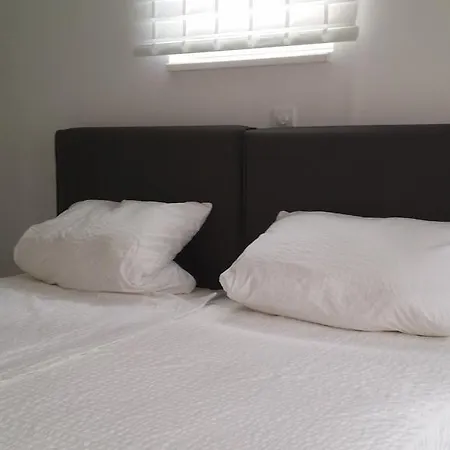 Agora Apartment *